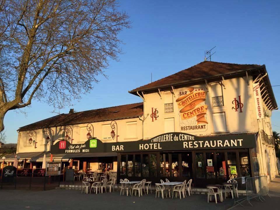 Hotellerie Du Centre Salies-du-Salat Экстерьер фото